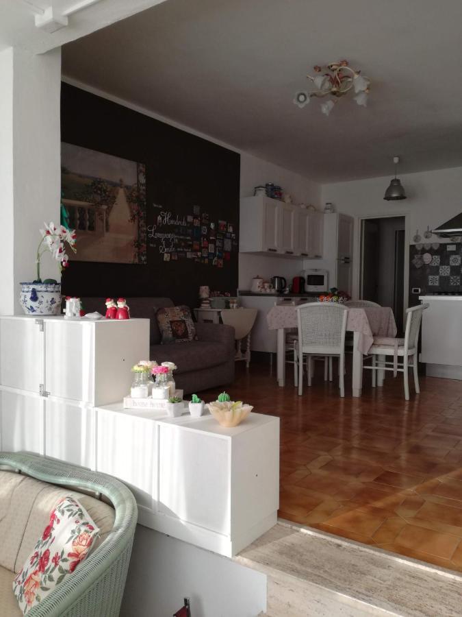 La Casa Del Mare Lejlighed Carrara Eksteriør billede